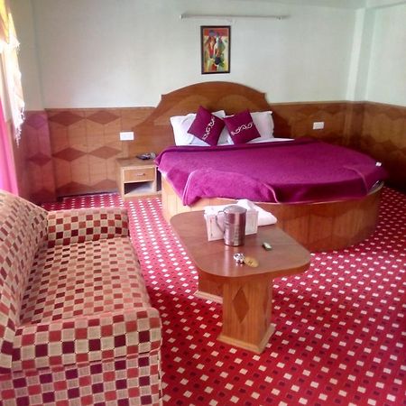 Gautam Hotel & Cottage Manāli Exteriör bild